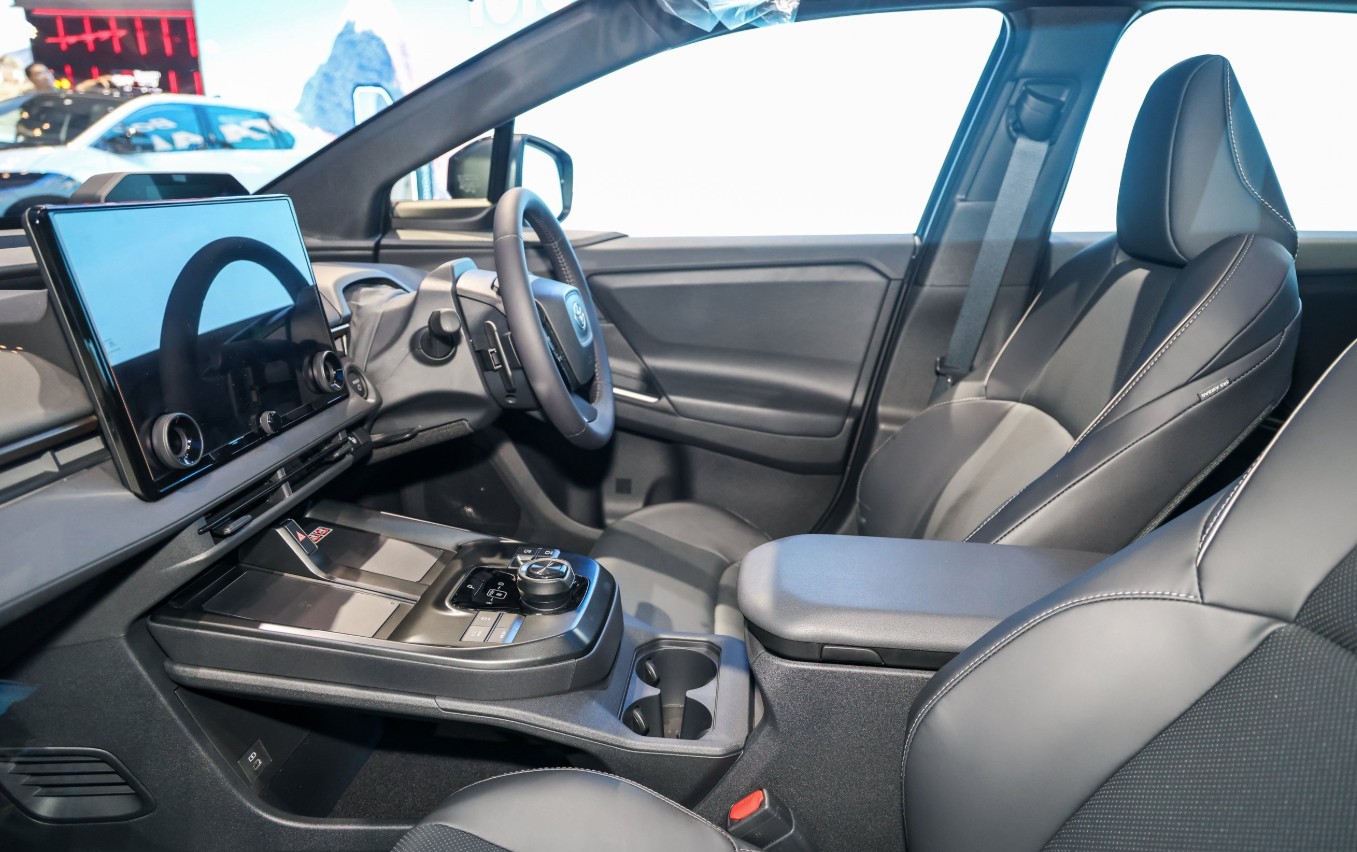 2025-GIIAS-Toyota-bZ4X-FL-1 3.jpg