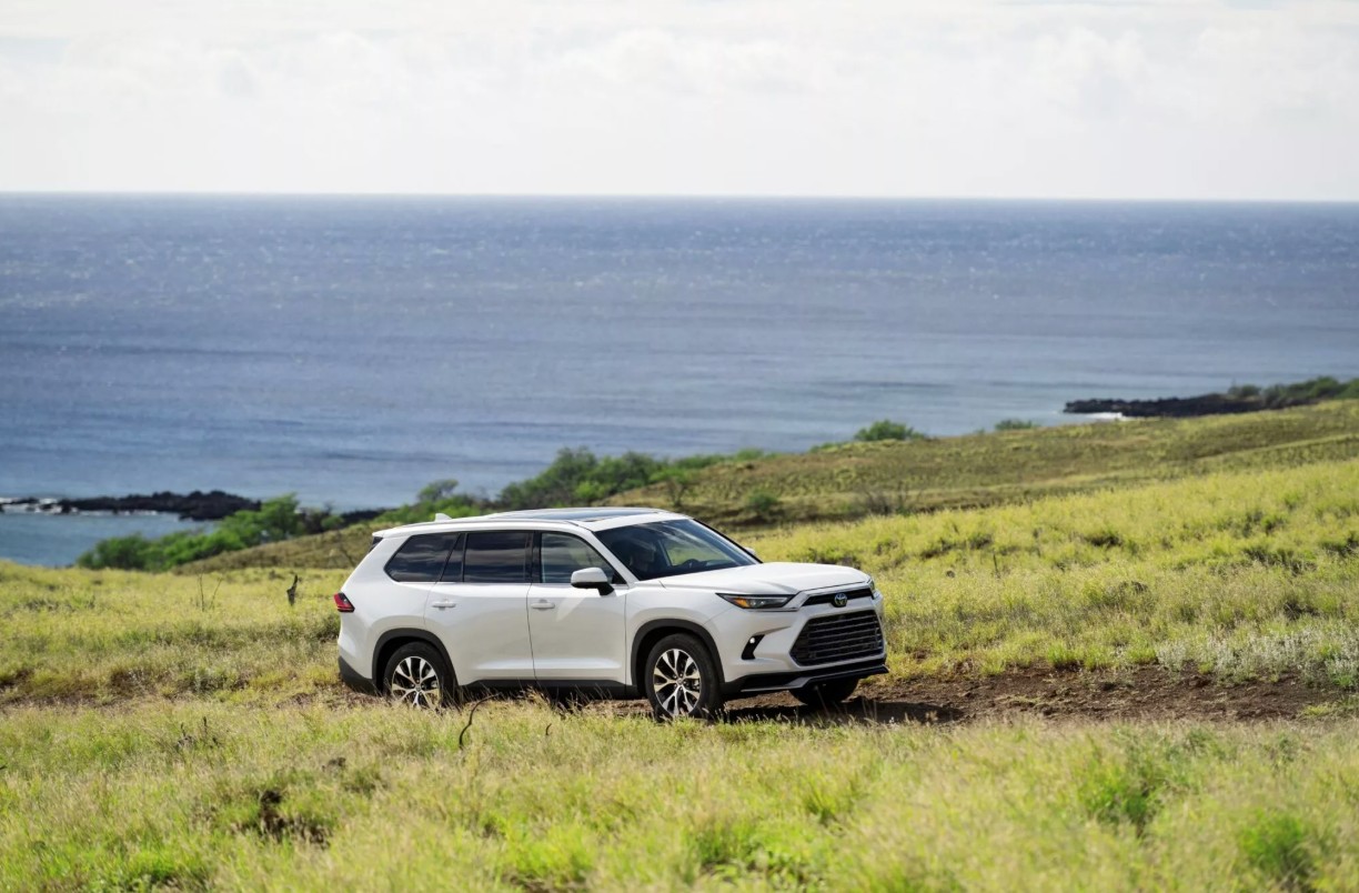 2026-Toyota-Grand-Highlander 3.jpg