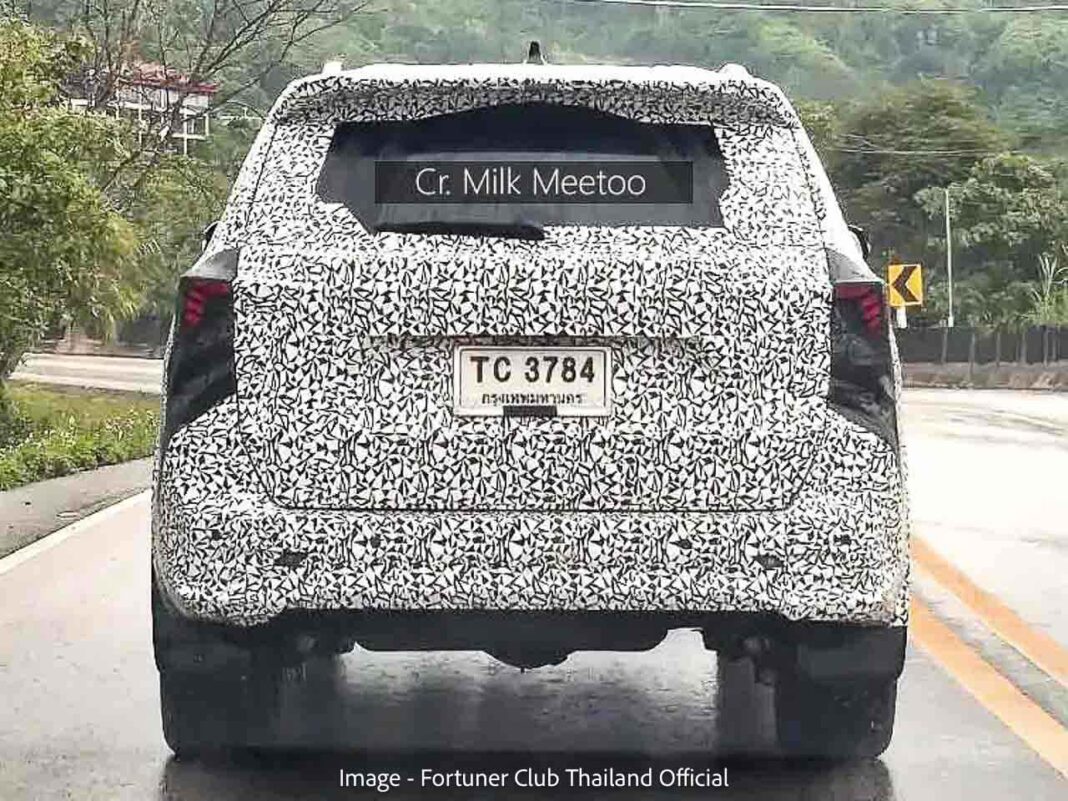 2027-toyota-fortuner-rear-spied-new-details-2-1068x801.jpg