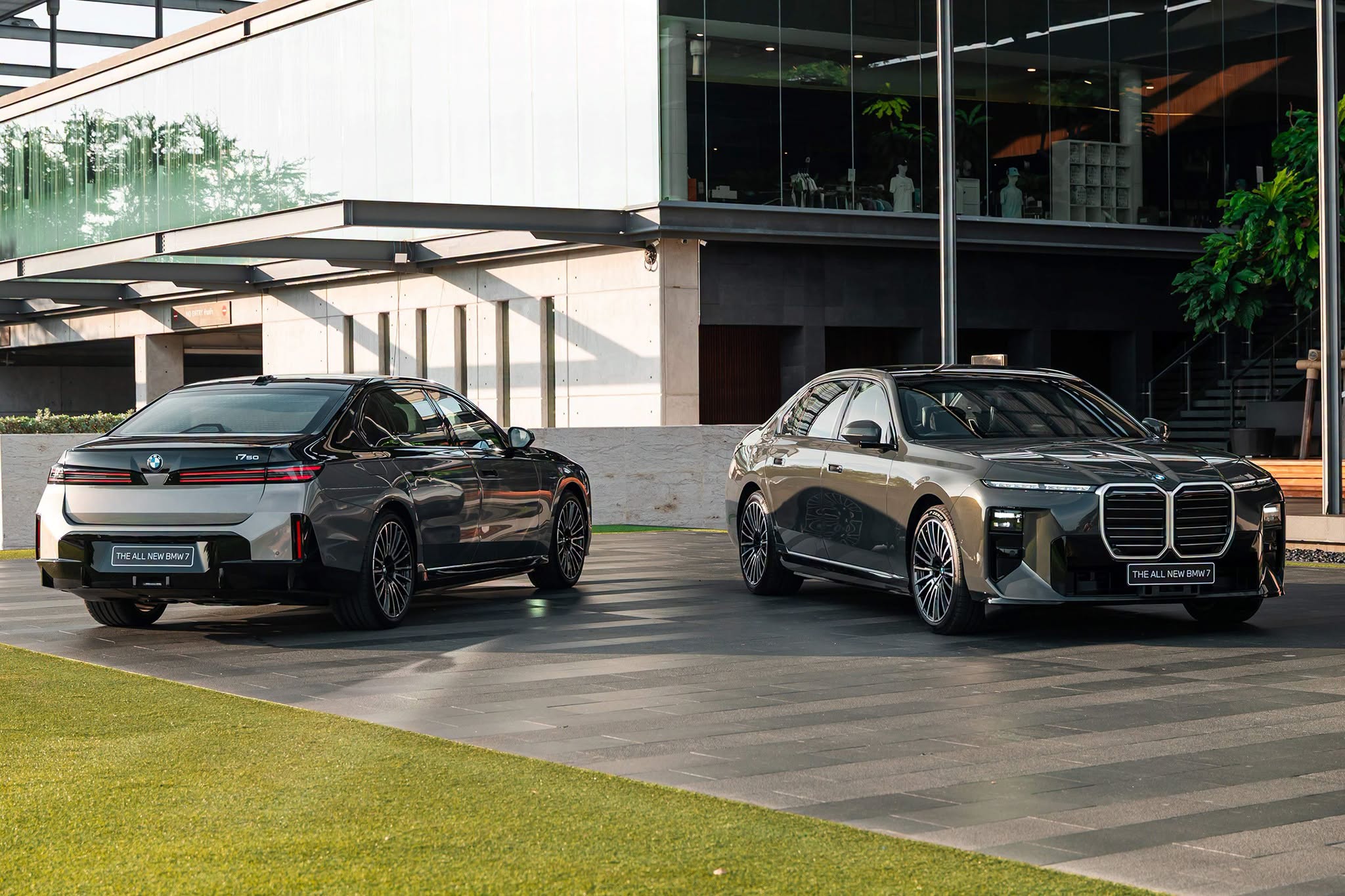 BMW i7 2027 9.jpg