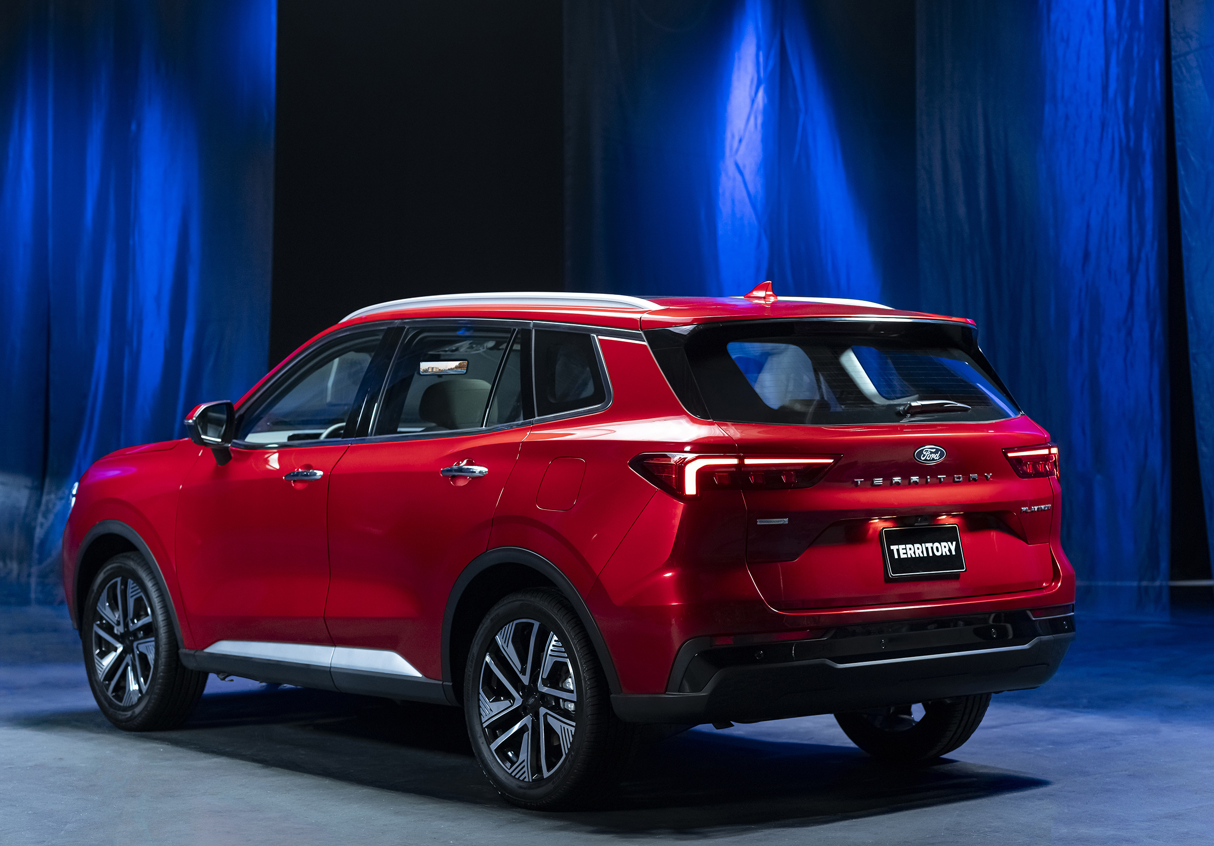Ford Territory Platinum  (1).jpg