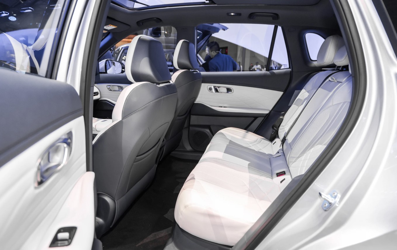 Geely Galaxy Starship 7 7.jpg