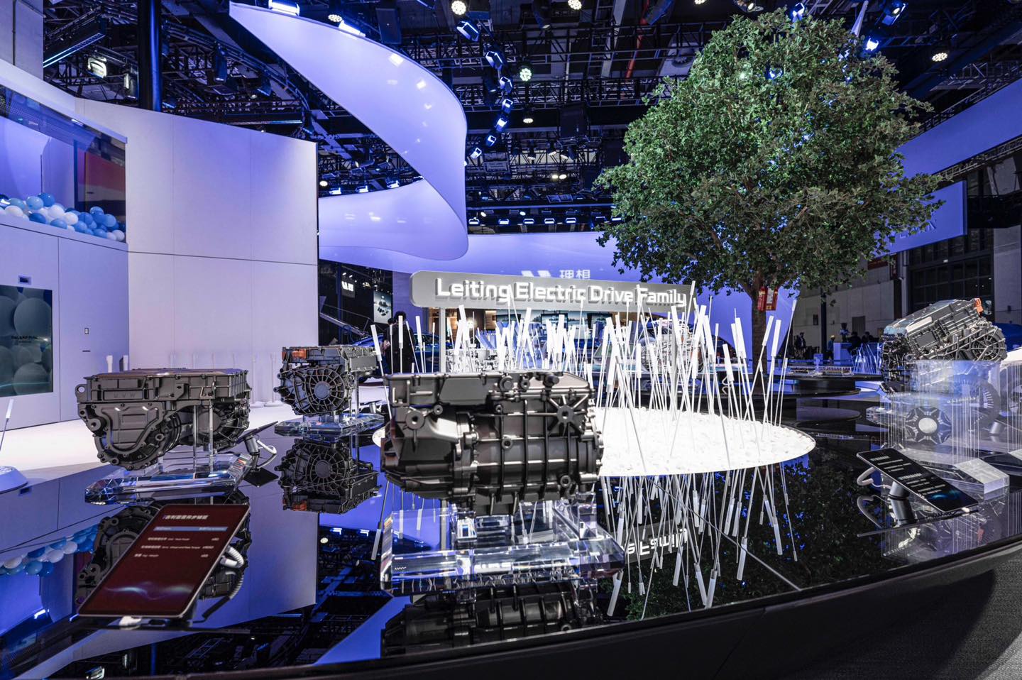 Geely Shanghai Auto Show 10.jpg