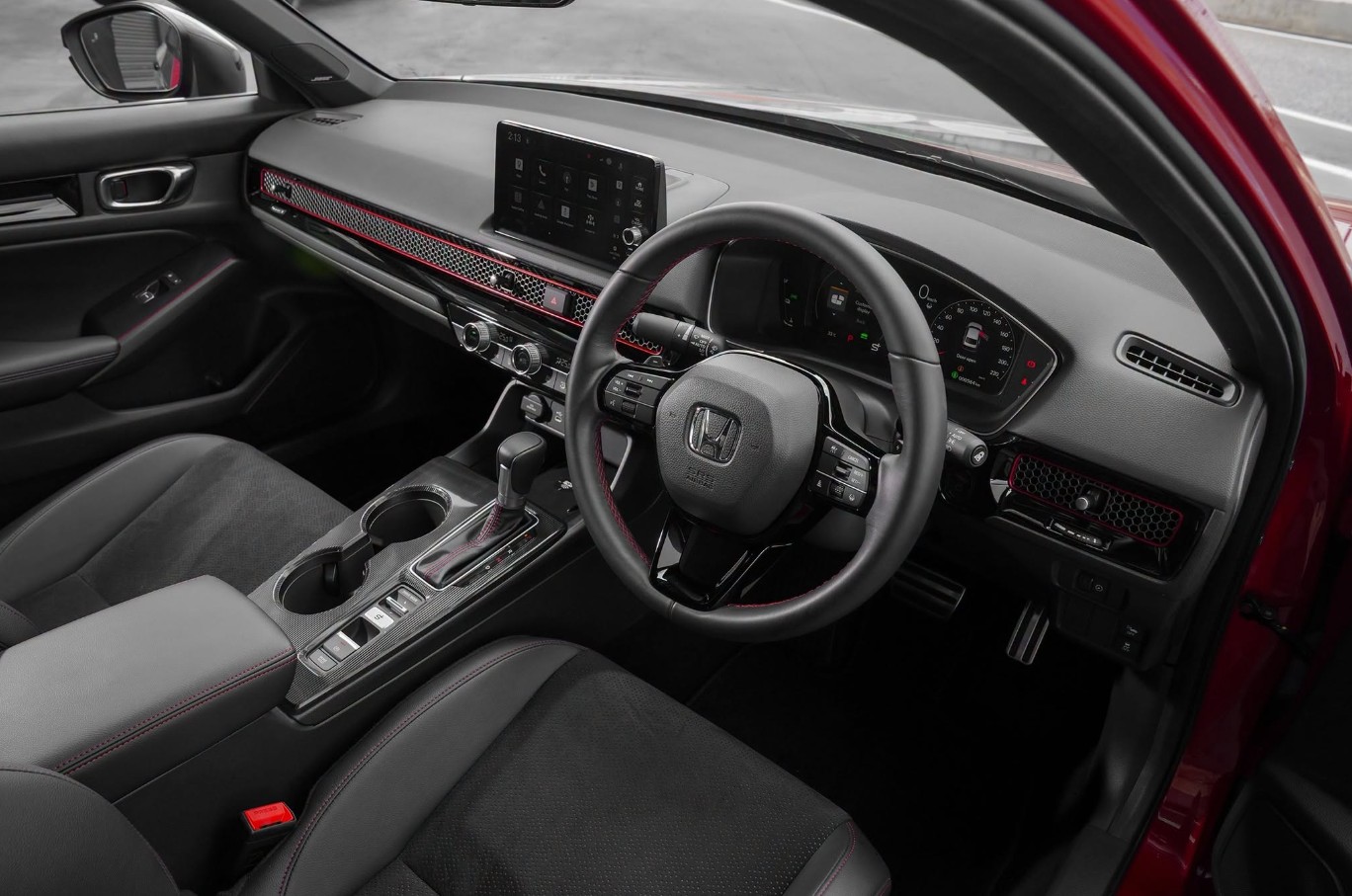 Honda Civic FE eHEV -11.jpg
