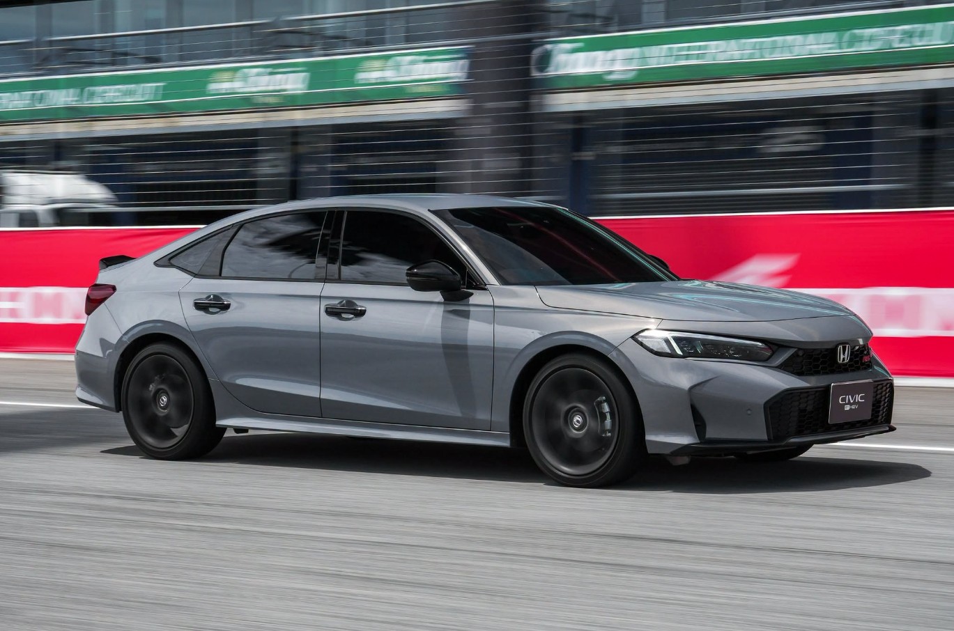 Honda Civic FE eHEV -5.jpg