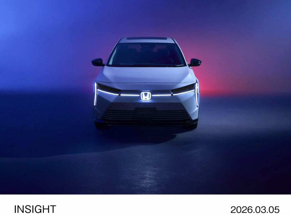 Honda-Insight-EV-Japan 2.jpg