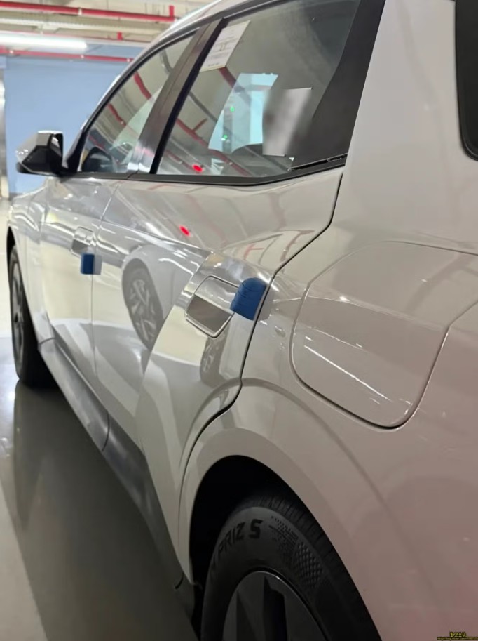 hyundai-elantra-base-4.jpg