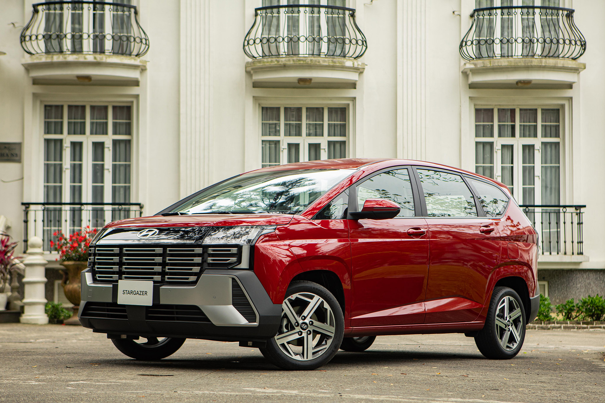 Hyundai NEW Stargazer 38.jpg