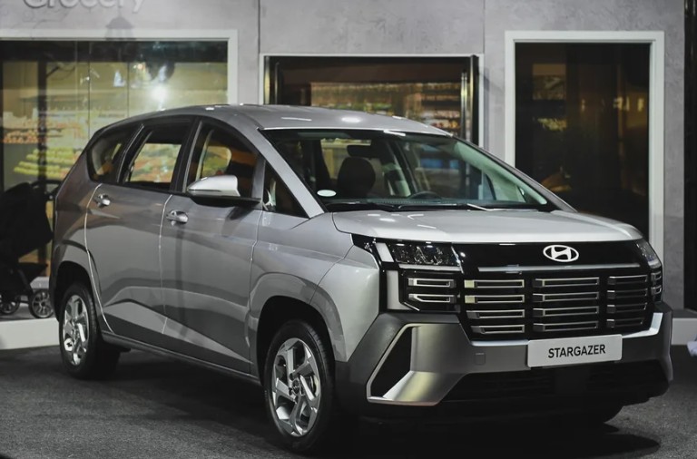 Hyundai Stargazer 2026-3.jpg