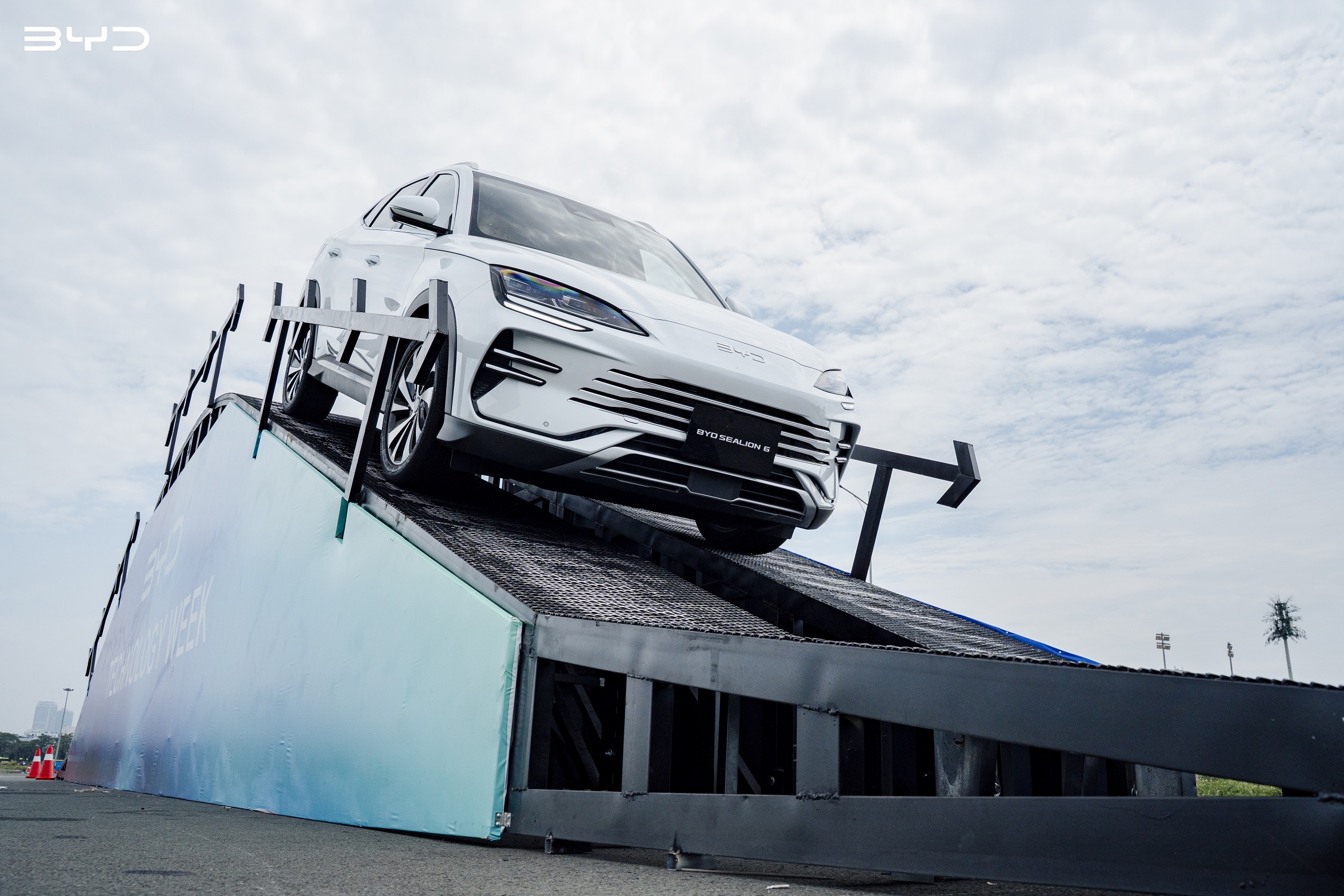 Khách hàng trải nghiệm_BYD  Technology Week (8).jpg