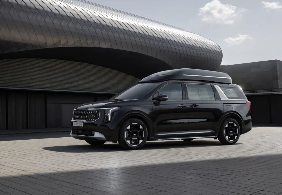 Kia Carnival Hi-Limousine.jpg