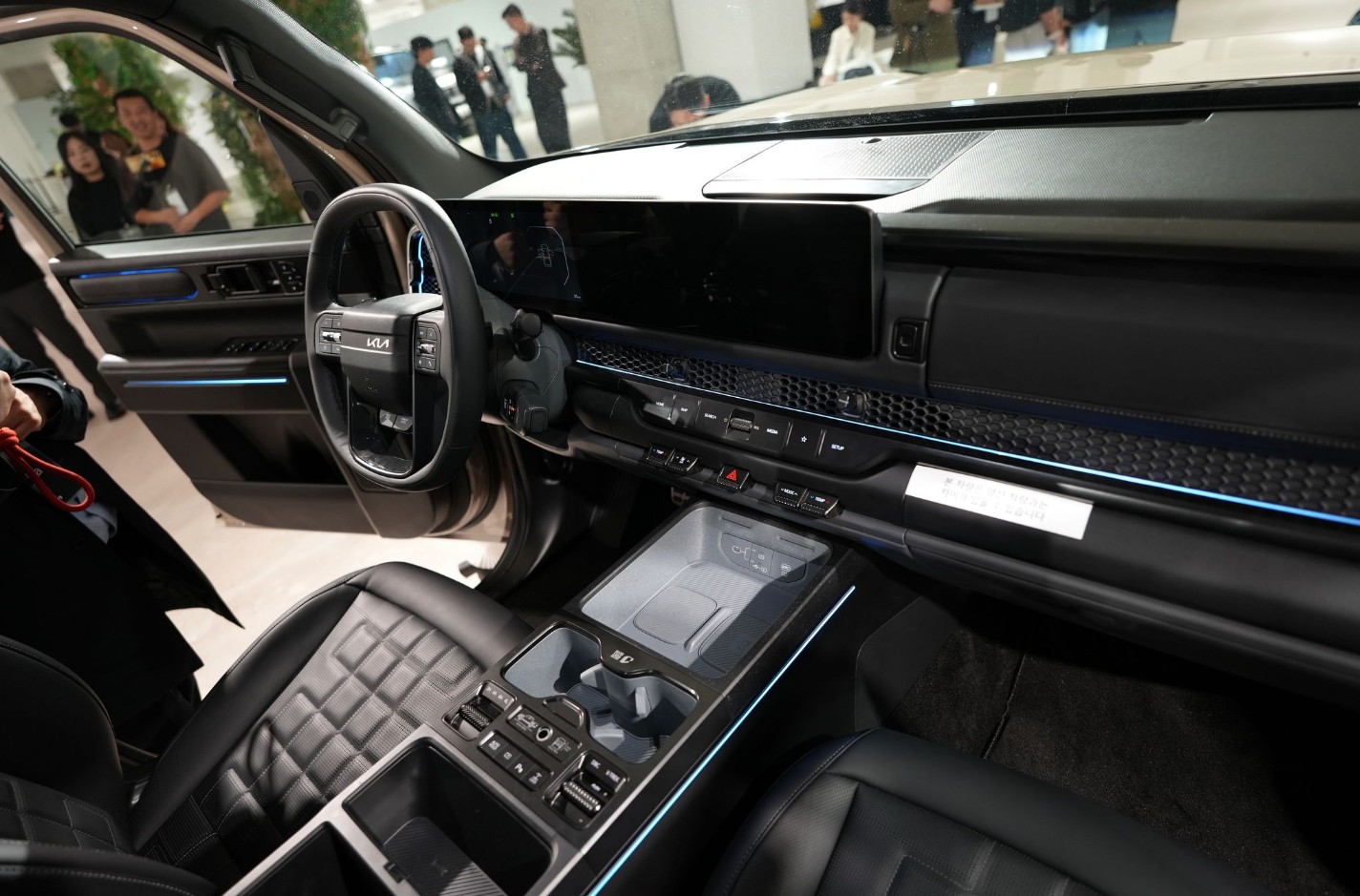 Kia Tasman 2025 3.jpg