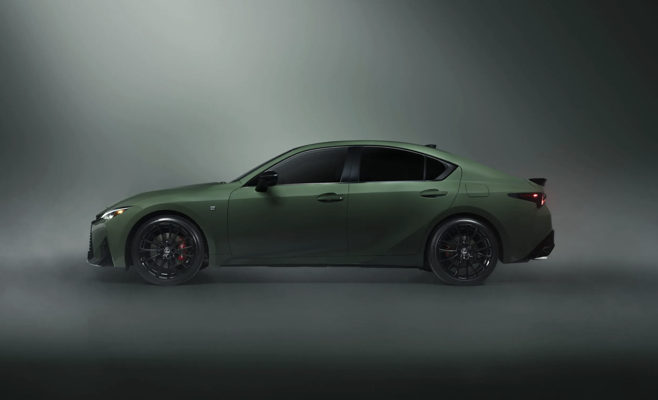 Lexus IS 2027  2026-09-17 lúc 15.31.18.png
