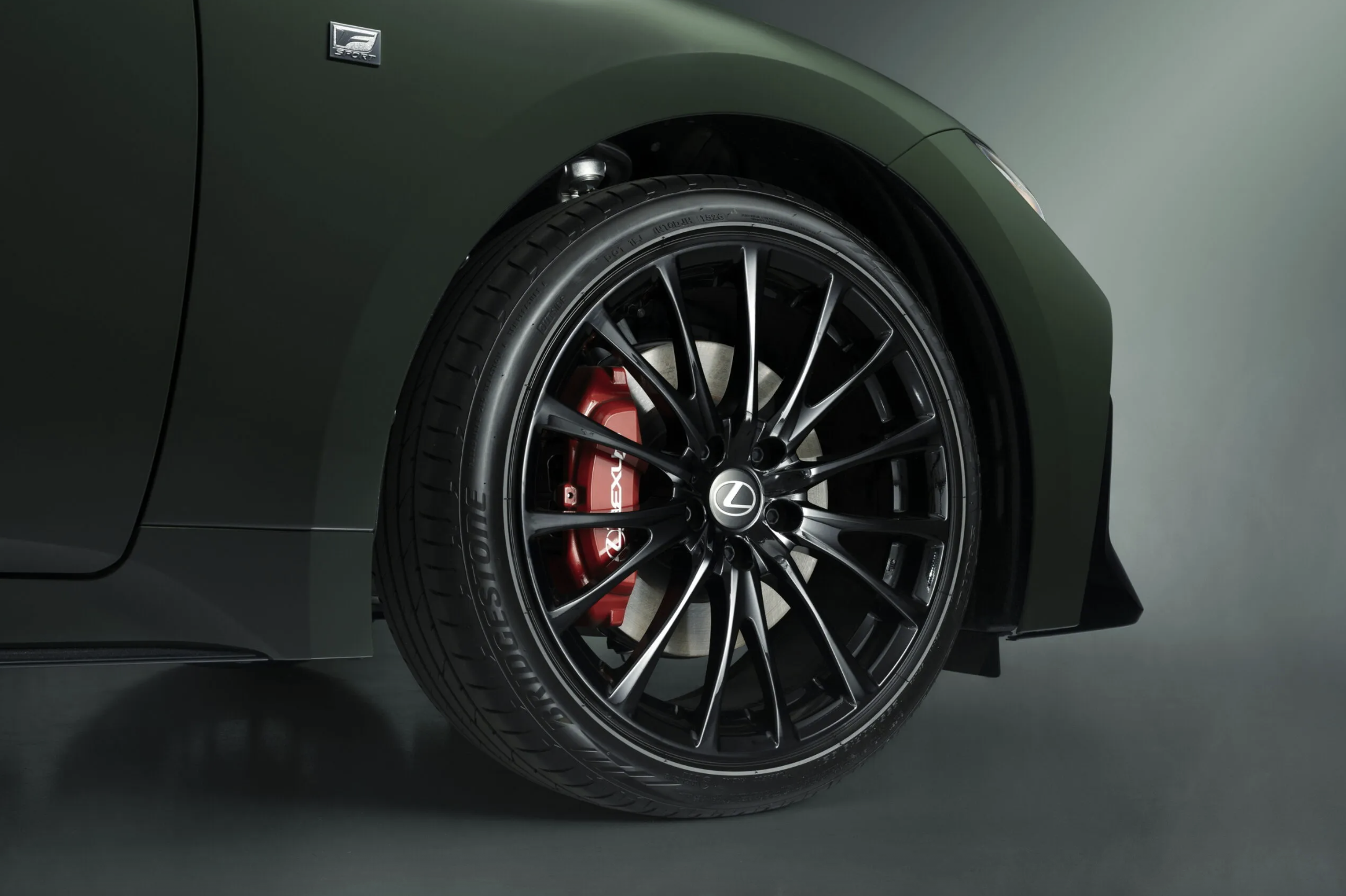 Lexus IS 2027  2026-09-17 lúc 15.31.46.png