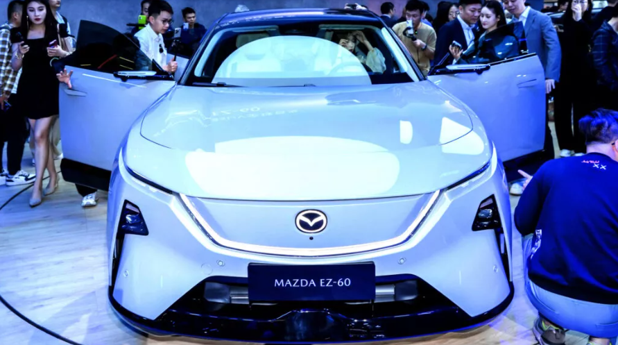 Mazda EZ-60 -a1.PNG