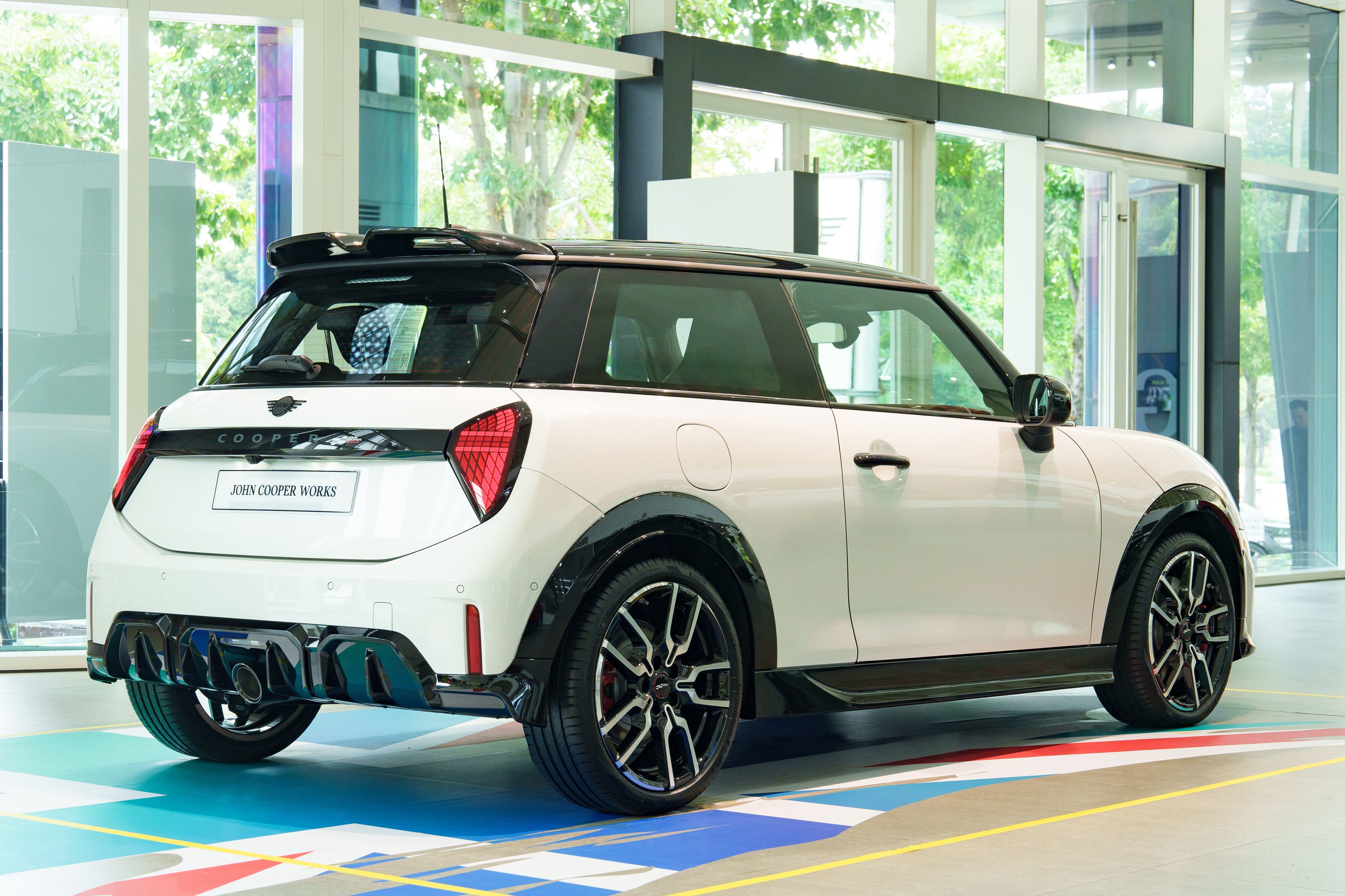 MINI JCW 3-Cửa  (4).jpg