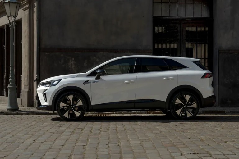 Mitsubishi Grandis 2026 4.JPG