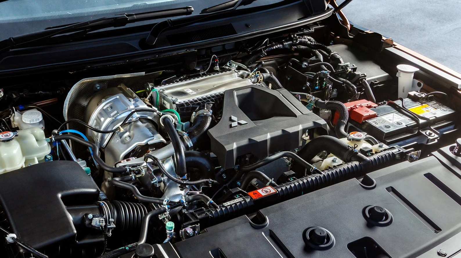 Mitsubishi Pajero 2027 23.png