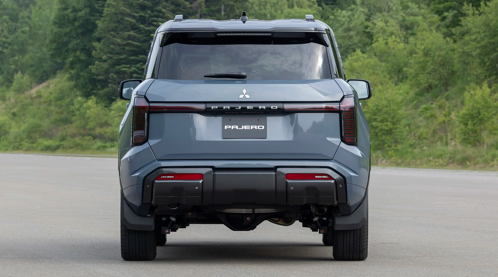 Mitsubishi Pajero -a1.png
