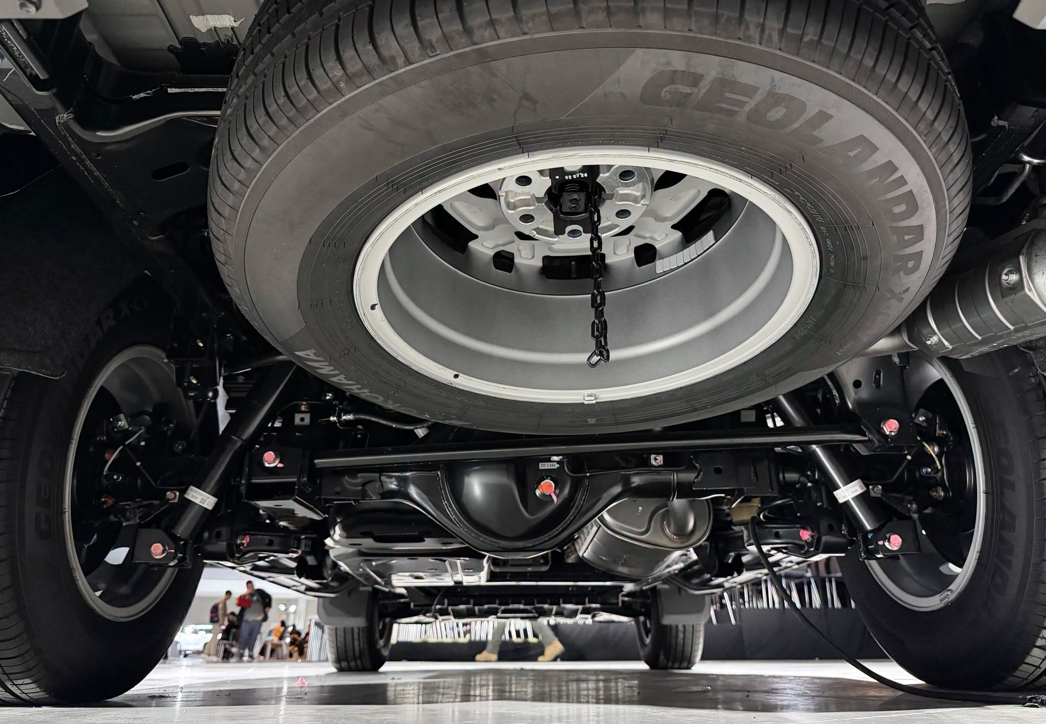Mitsubishi Pajero -a8.jpg