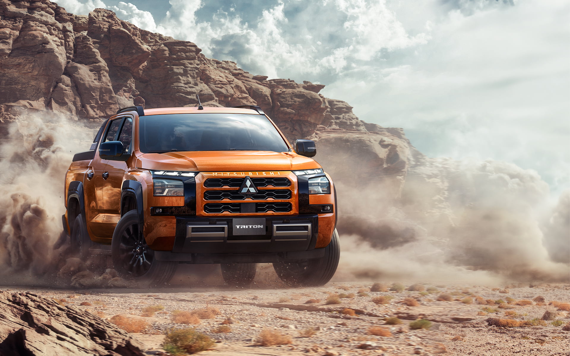 Mitsubishi Triton-1.jpg