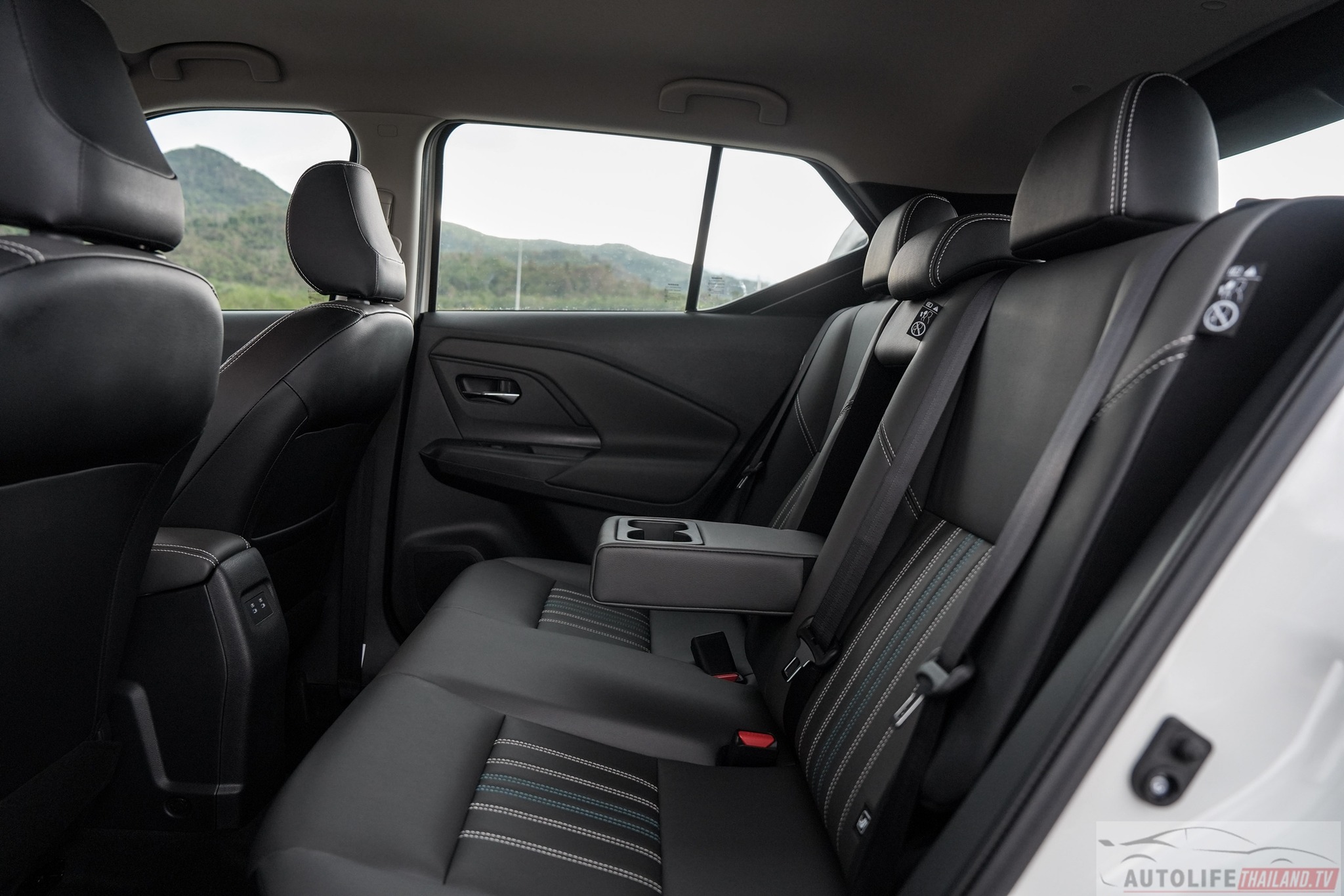 Nissan Kicks e-POWER 4.jpg