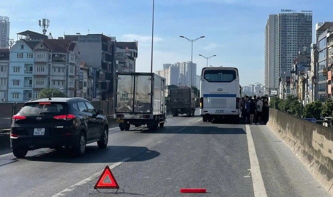 rút chìa khóa.jpg