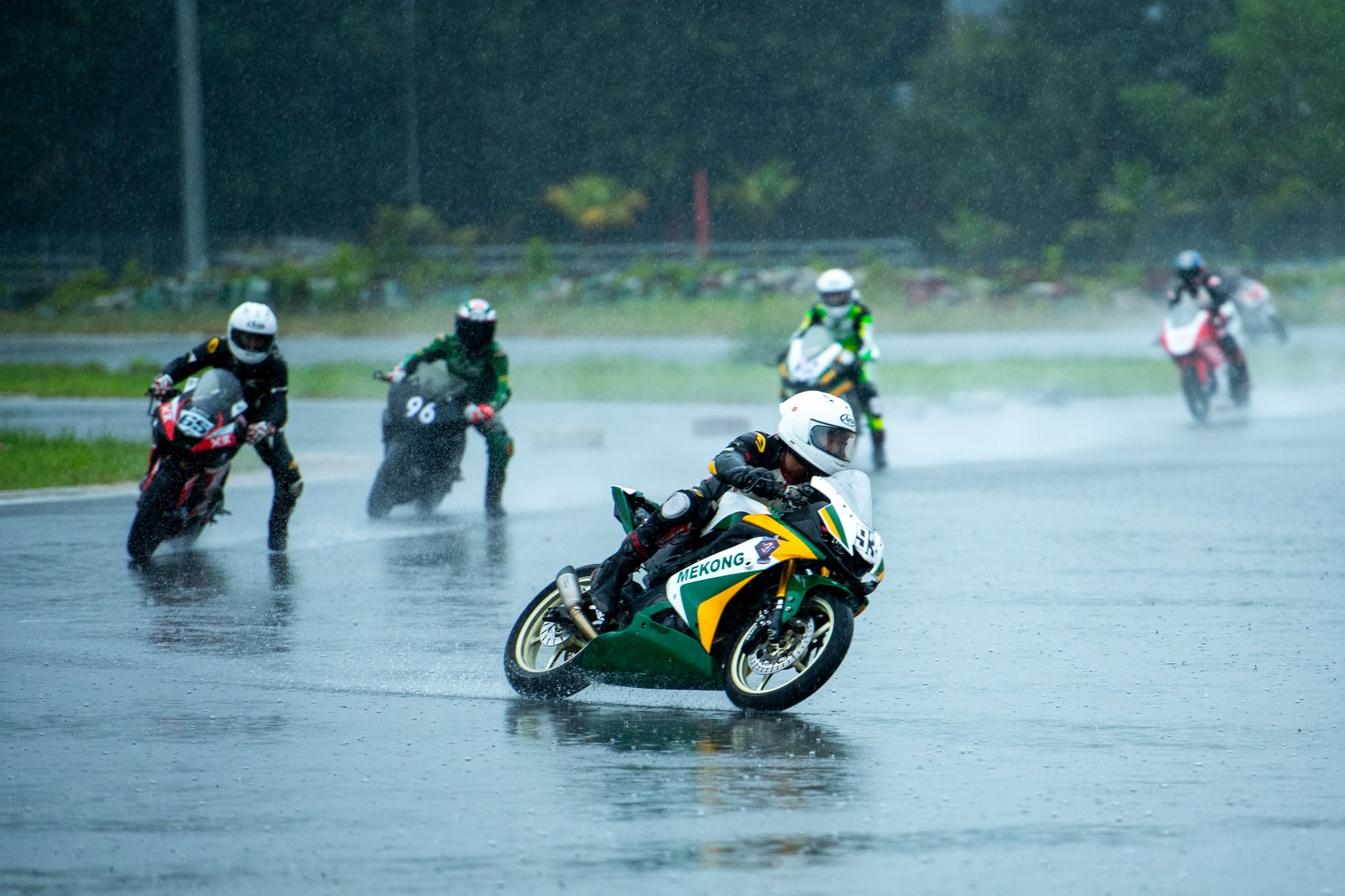 SP150 Race 1 3.jpg