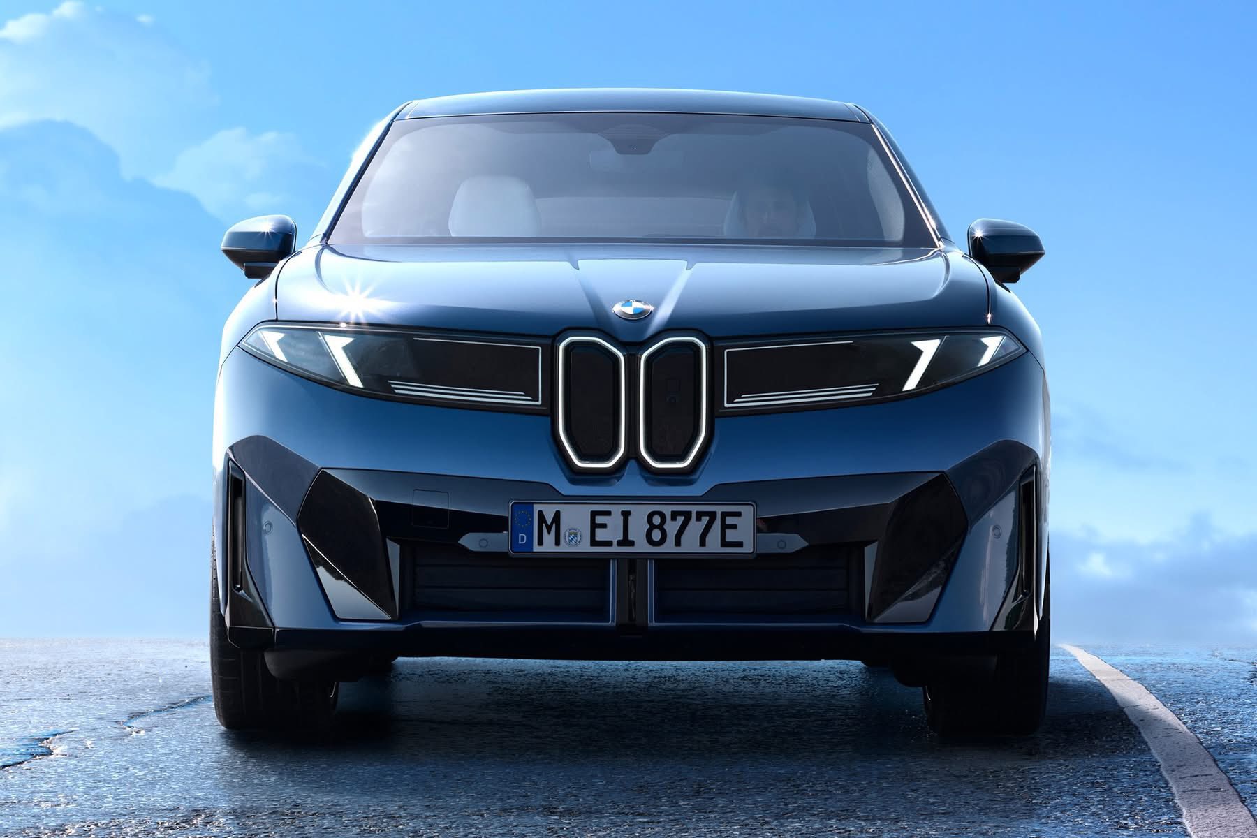 suv điện904820_774085158590950_6073934311957858223_n.jpg