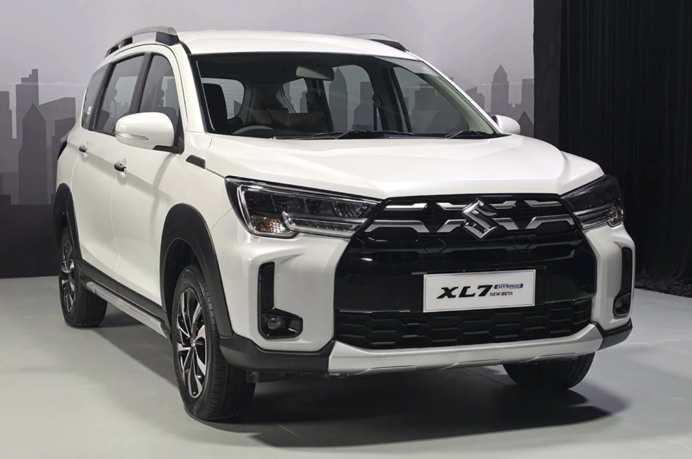 Suzuki XL7 Hybrid-a1.jpg