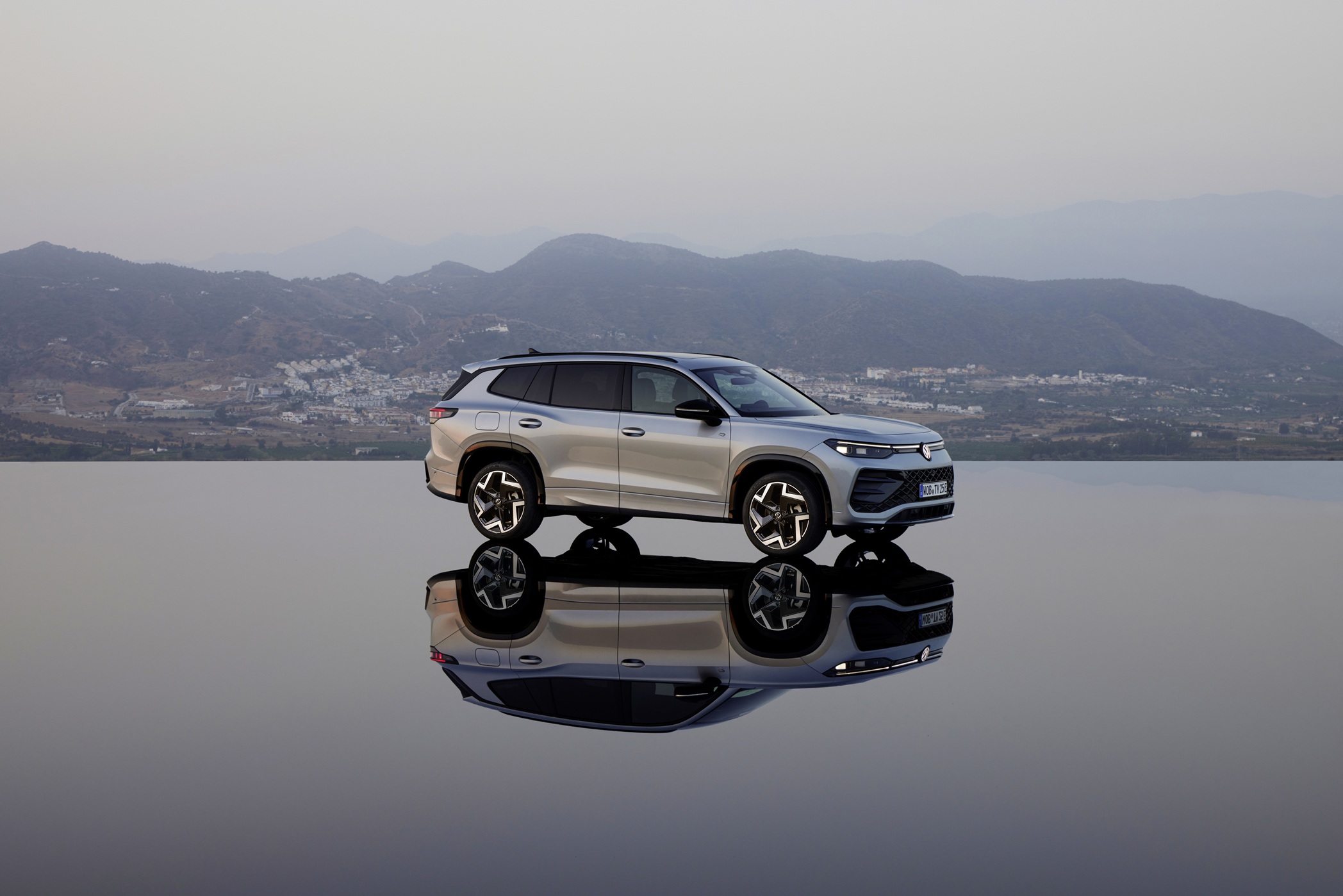 The All-New Tayron (R-Line).jpg