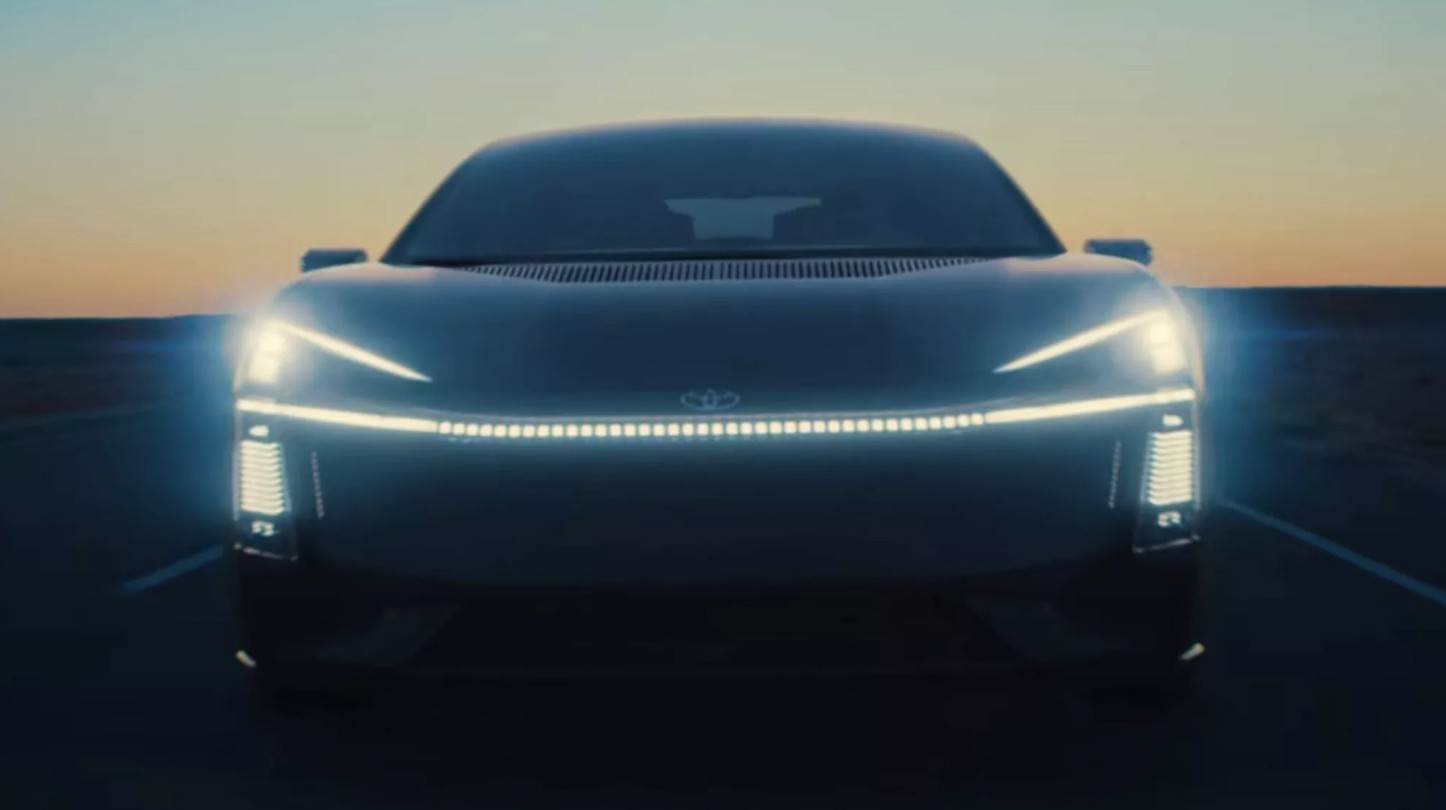 Toyota Corolla Concept.jpg