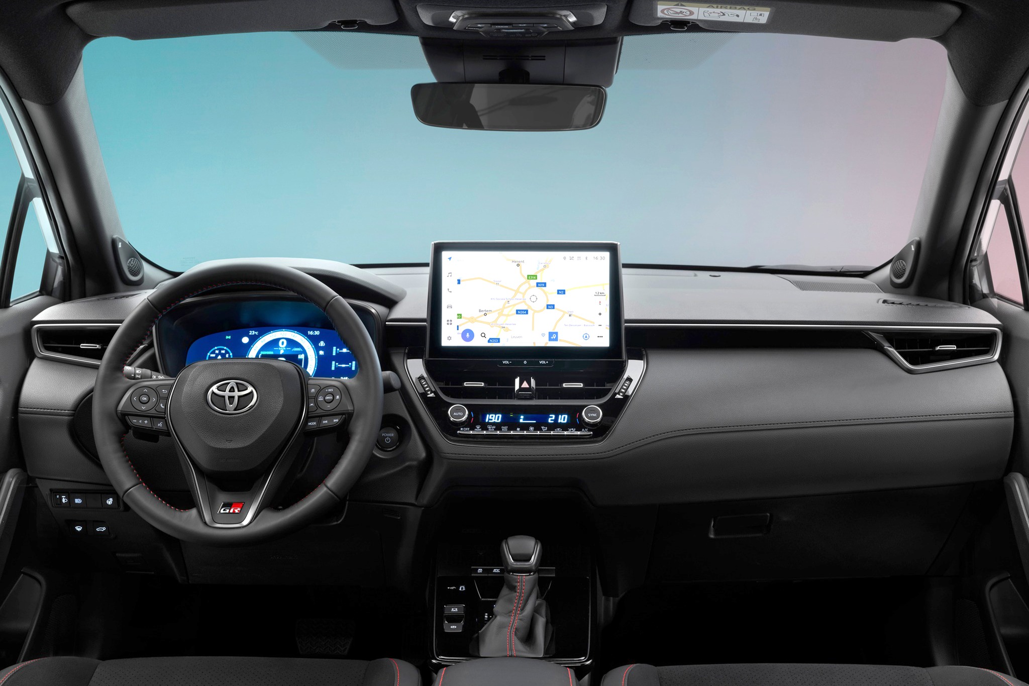 Toyota Corolla Cross GR Sport 2025 4.jpg