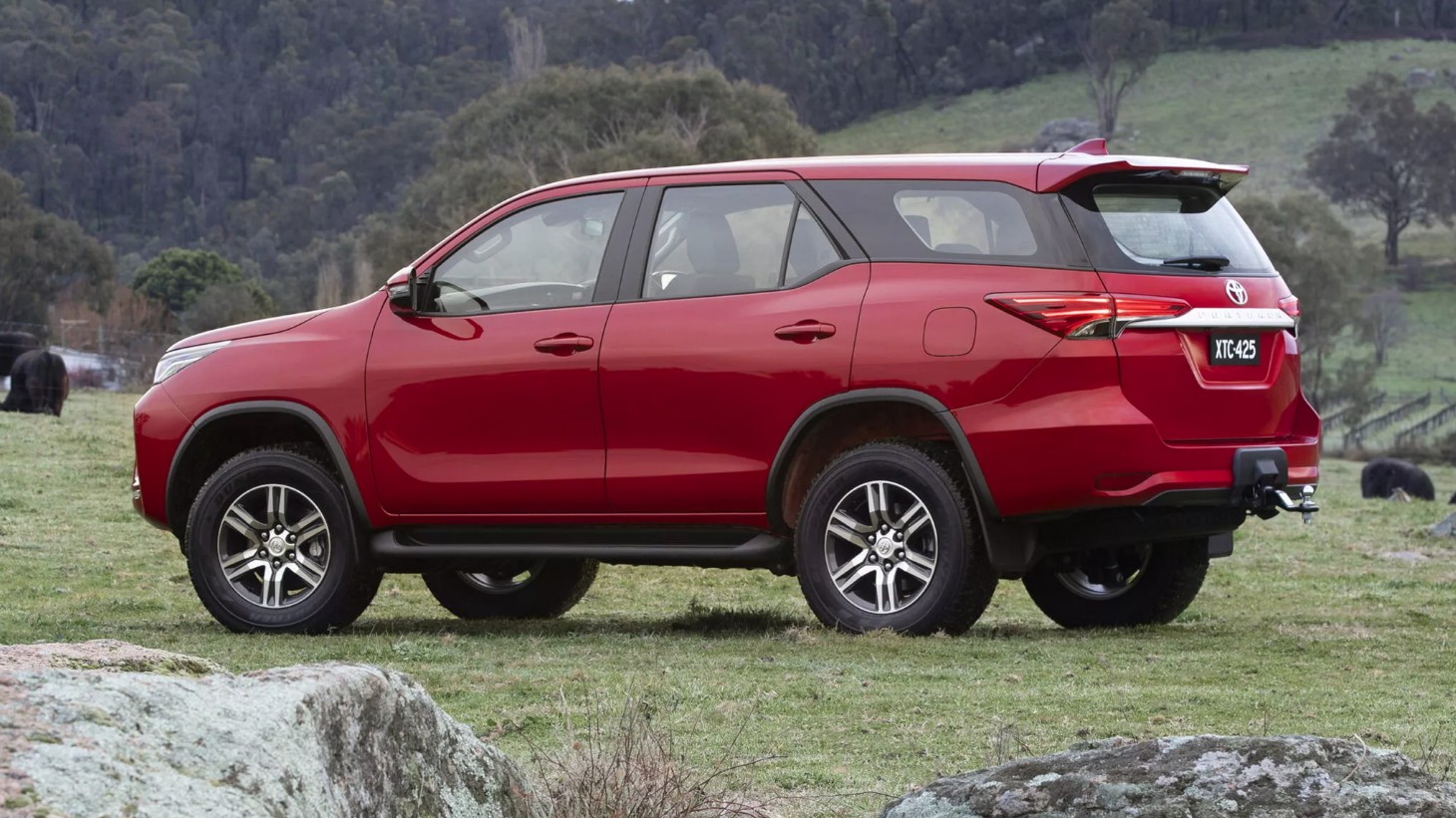 Toyota Fortuner 3.jpg