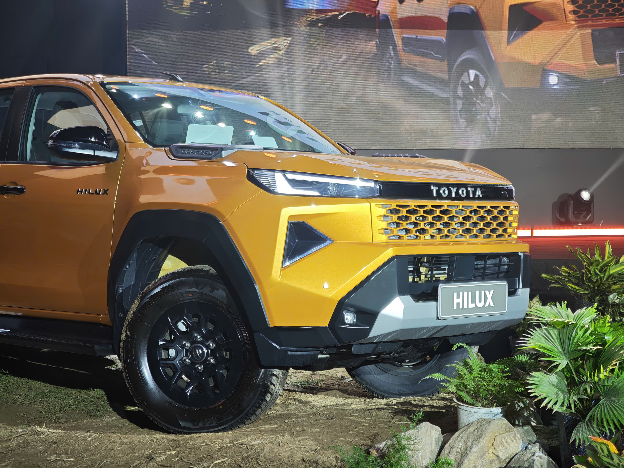 Toyota Hilux 2026 13.jpg