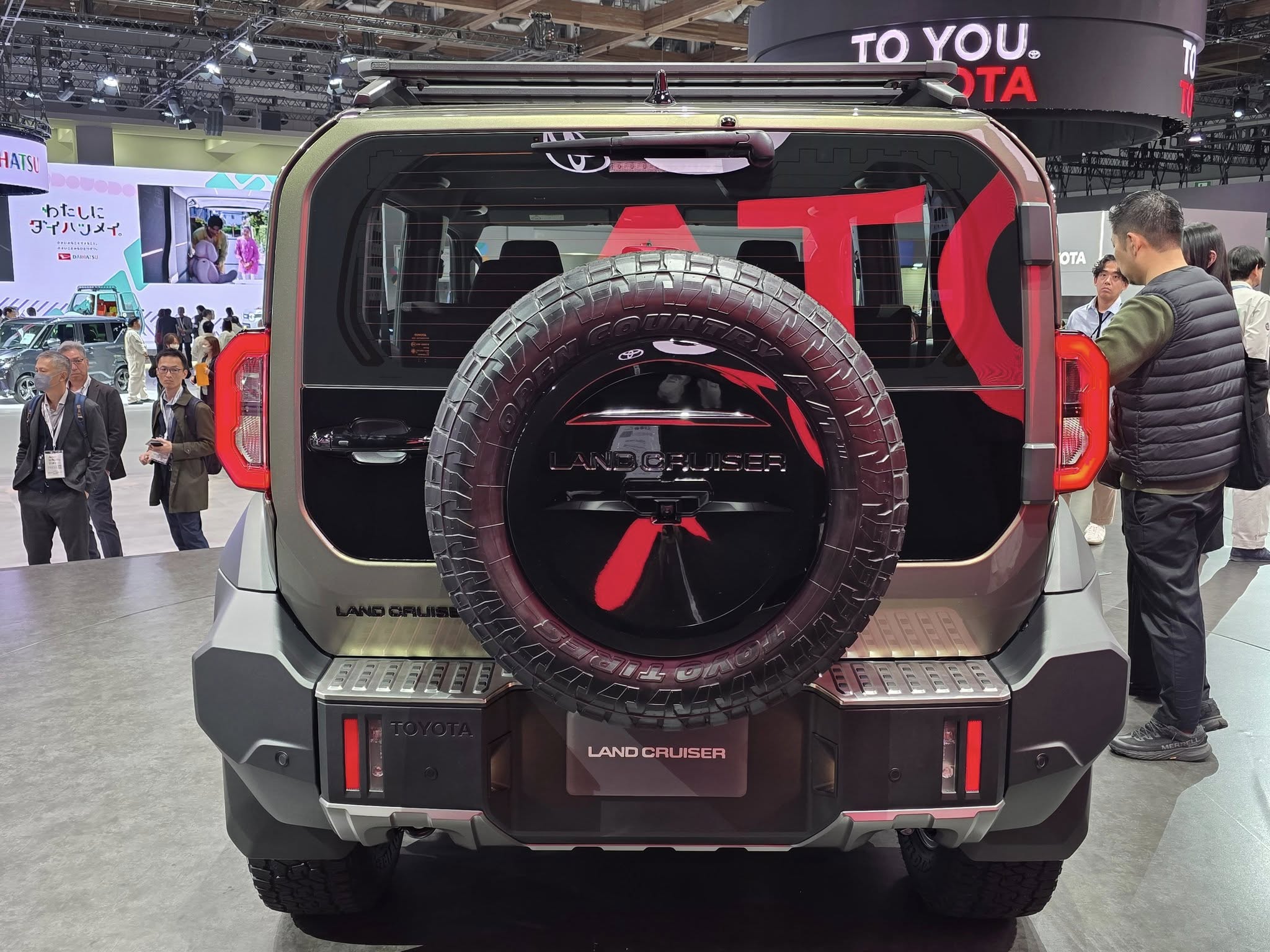 Toyota Land Cruiser FJ 14.jpg