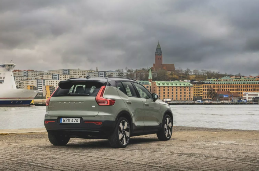 XC40 Recharge 2.PNG