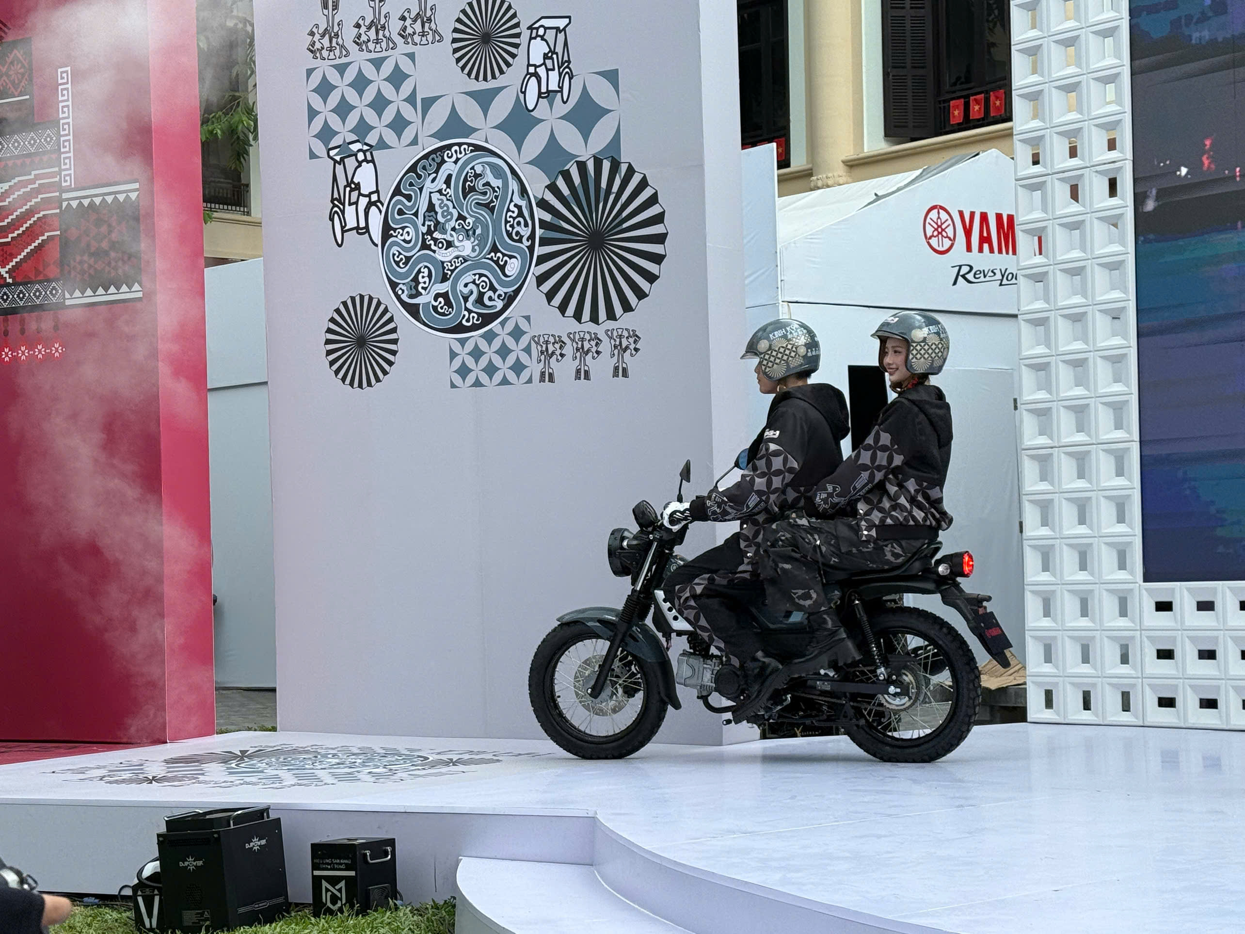 yamaha PG-19662163181_da6b539929584164c160617833a1d50a.jpg