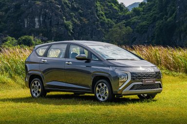 Hyundai Stargazer 01.jpg