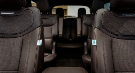 ford-explorer_pope-leo-xiv-exterior 2.jpg