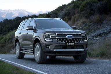 Ford-Everest-Platinum-07.jpg
