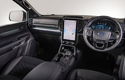 Ford-Everest-Platinum-Interior-1.jpg