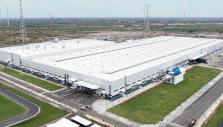 VinFast-10000-unit-sales-milestone-tamil-nadu-plant-2-1068x610.jpg