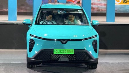 VinFast Limo Green-a4.jpg