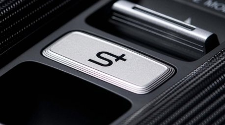 Honda Civic eHEV S+ SHIFT 3.jpg
