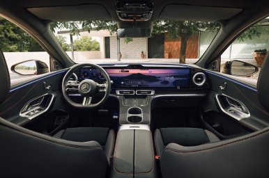 Mercedes-Benz GLC EV-4.jpg