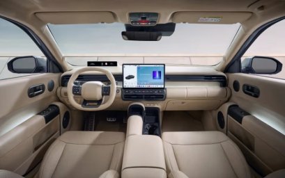 Hyundai Elantra 2027-a102.jpg