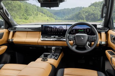 Mitsubishi Pajero  (3).jpg