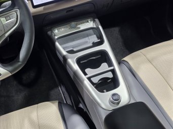 BYD Dolphin 2025 6.jpg